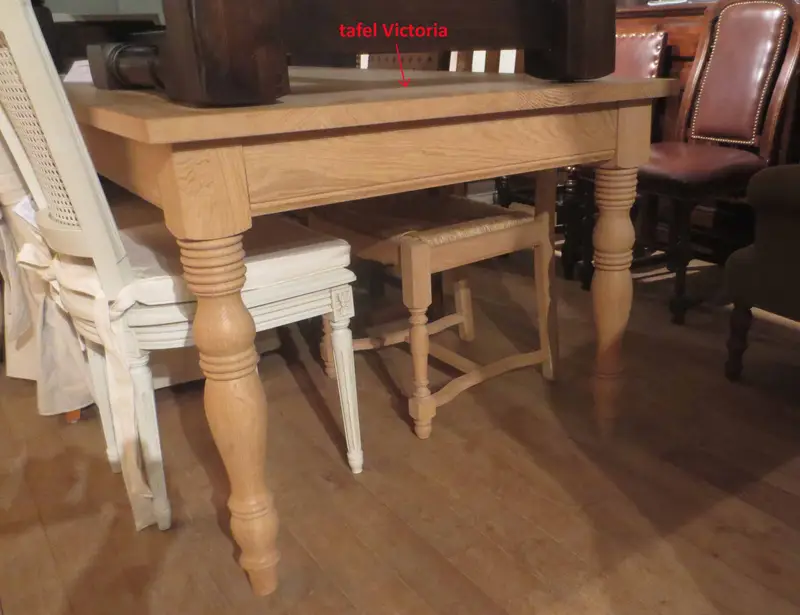 Meubel in massief hout