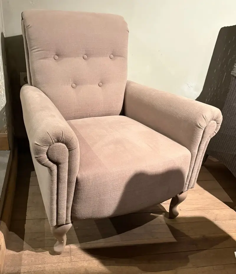 Meubel in massief hout