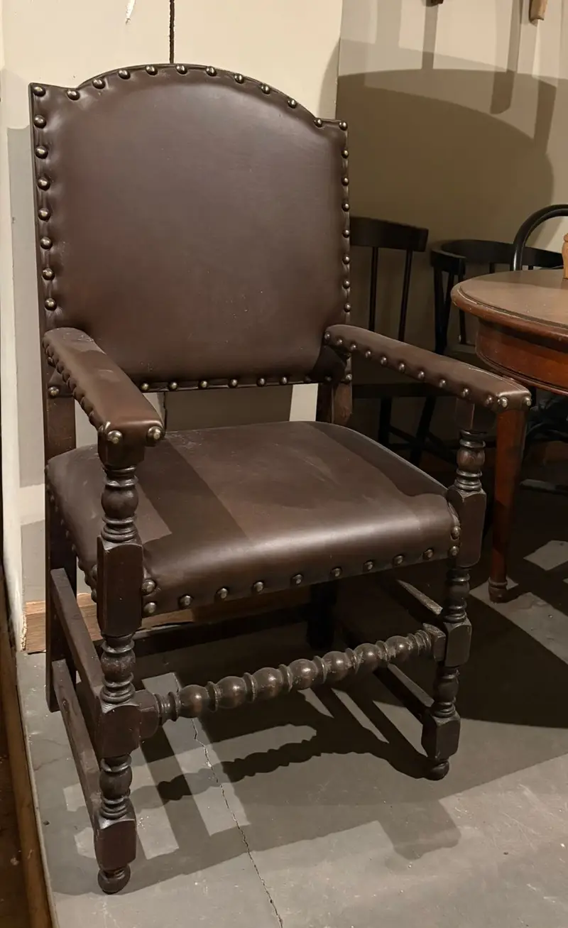 Meubel in massief hout