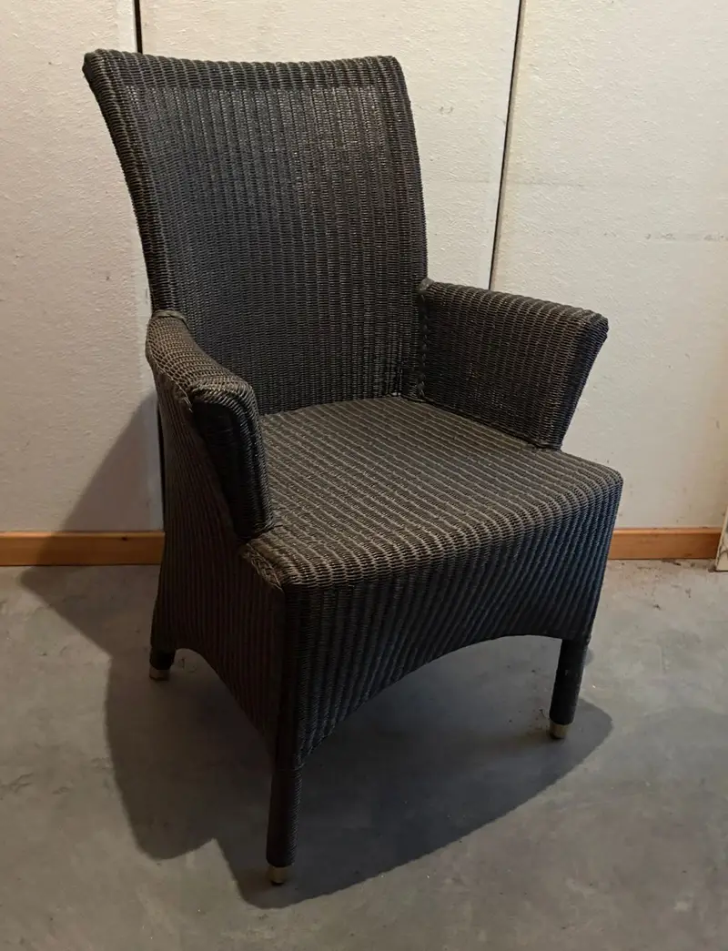 Meubel in massief hout