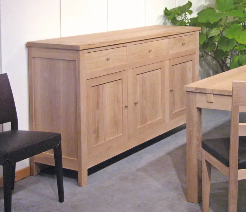 Eettafel in massief hout